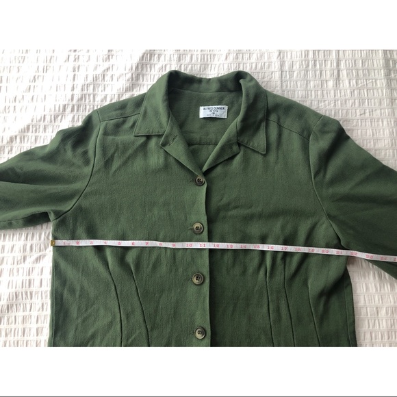 Vintage Button Up Blouse with Dart Detail - Picture 12 of 16